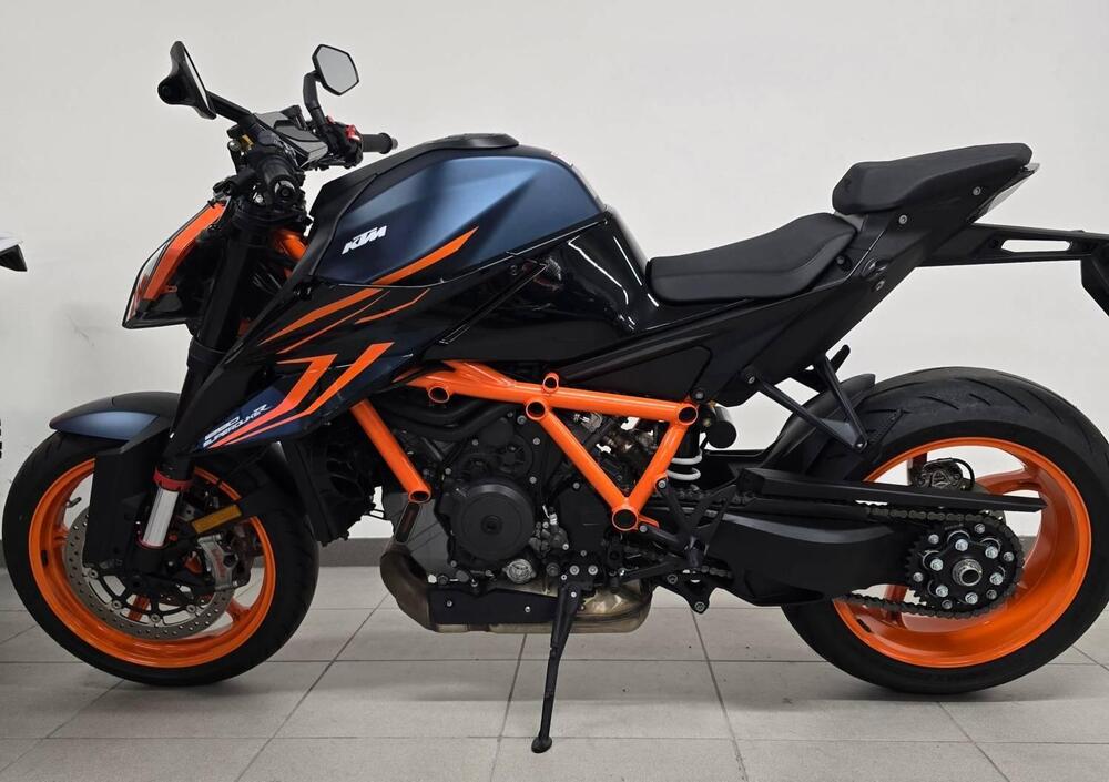 KTM 1290 Super Duke R (2022 - 23)