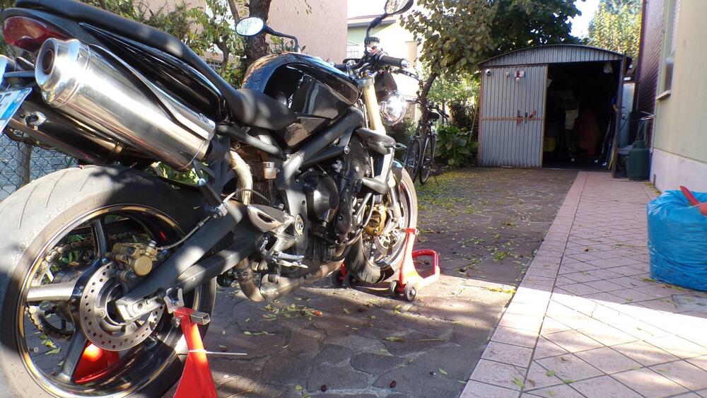 Triumph Street Triple (2007 - 12) (2)