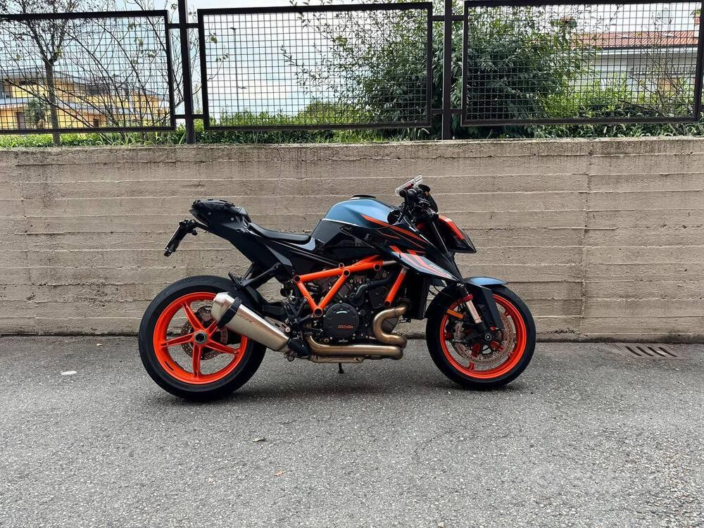 KTM 1290 Super Duke R (2022 - 23)