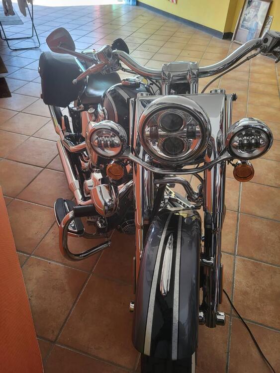 Harley-Davidson 1690 Deluxe (2016 - 17) - FLSTN (4)