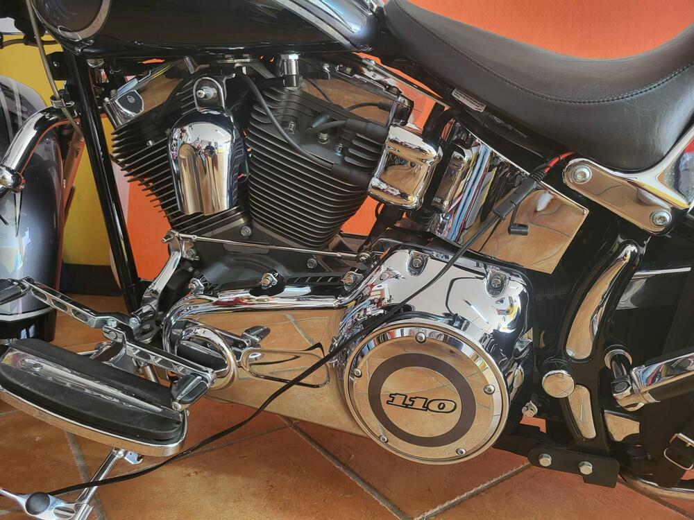 Harley-Davidson 1690 Deluxe (2016 - 17) - FLSTN (5)