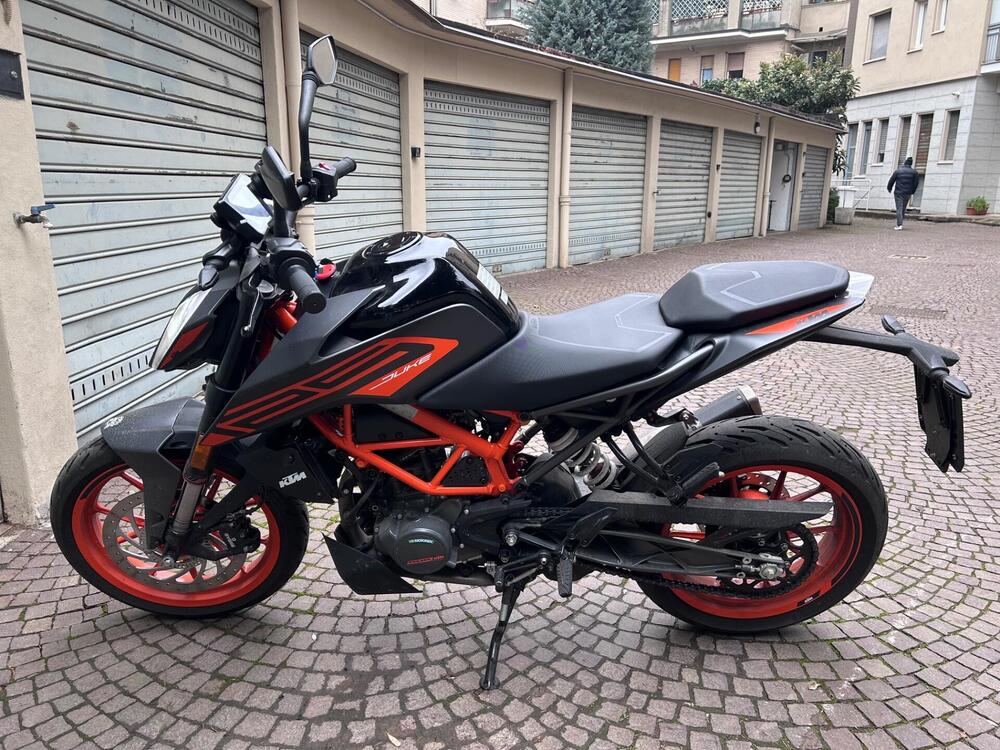 KTM 125 Duke (2021 - 23) (2)