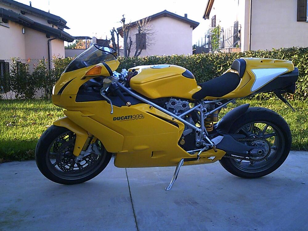 Ducati 999 S (3)