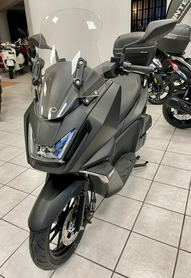 Kymco Skytown 125i (2024 - 26) (2)