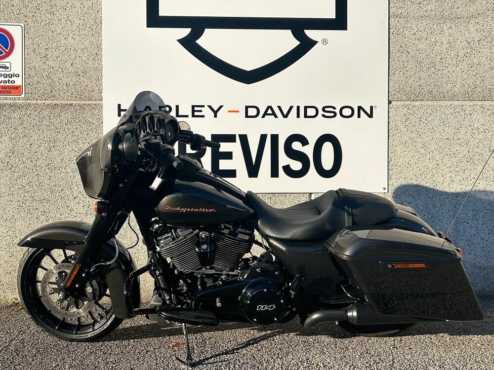 Harley-Davidson 114 Street Glide Special (2019 - 20) - FLHXS (2)