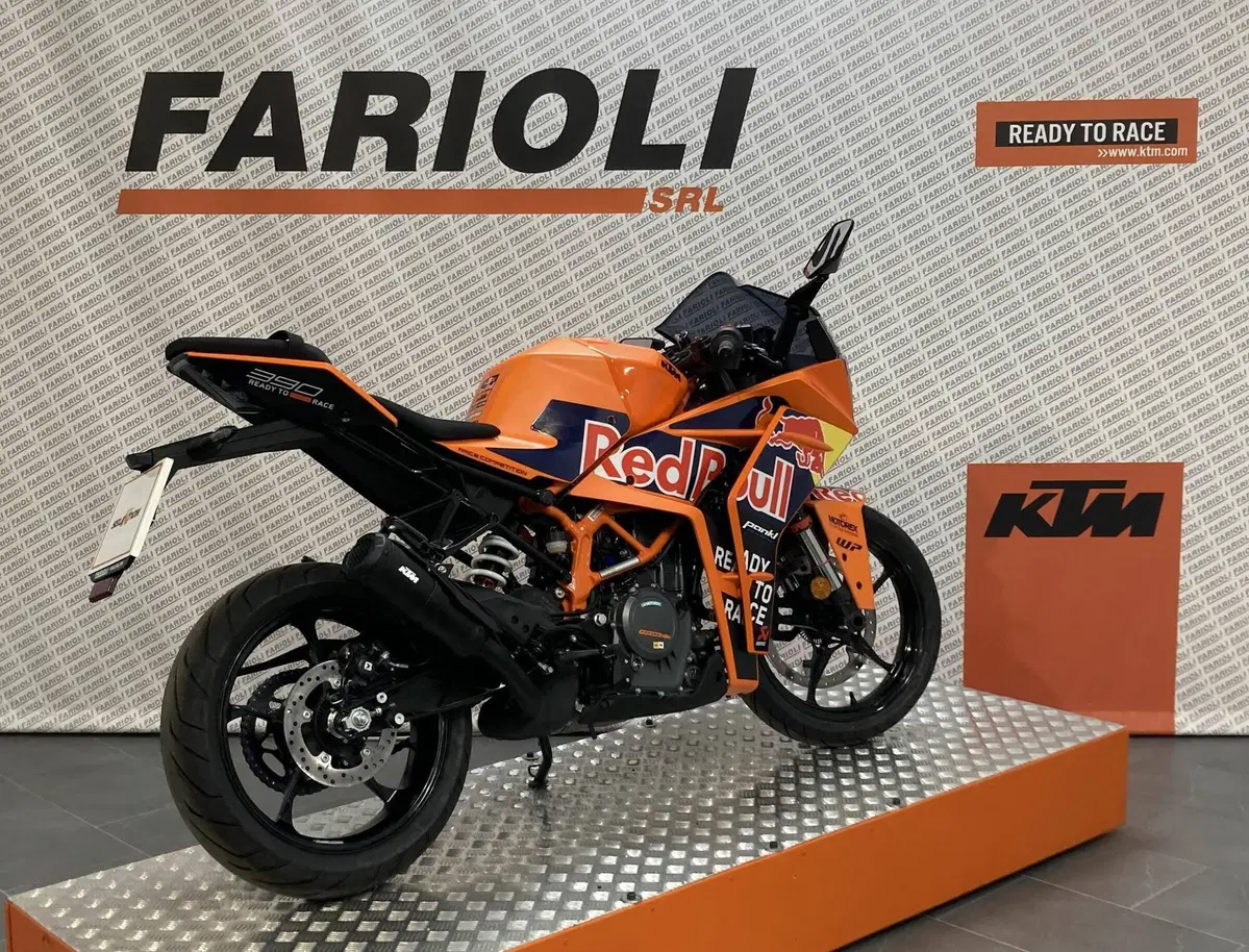 KTM RC 390 (2022 - 26) (2)