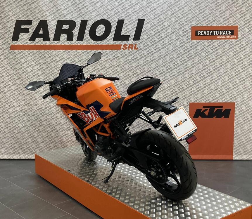 KTM RC 390 (2022 - 25) (4)