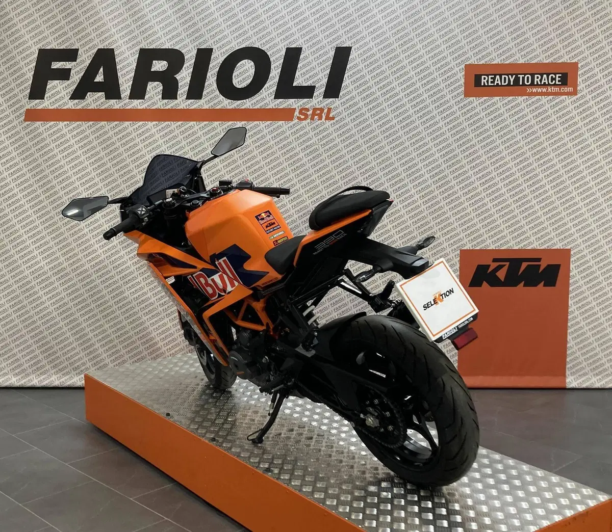 KTM RC 390 (2022 - 26) (4)