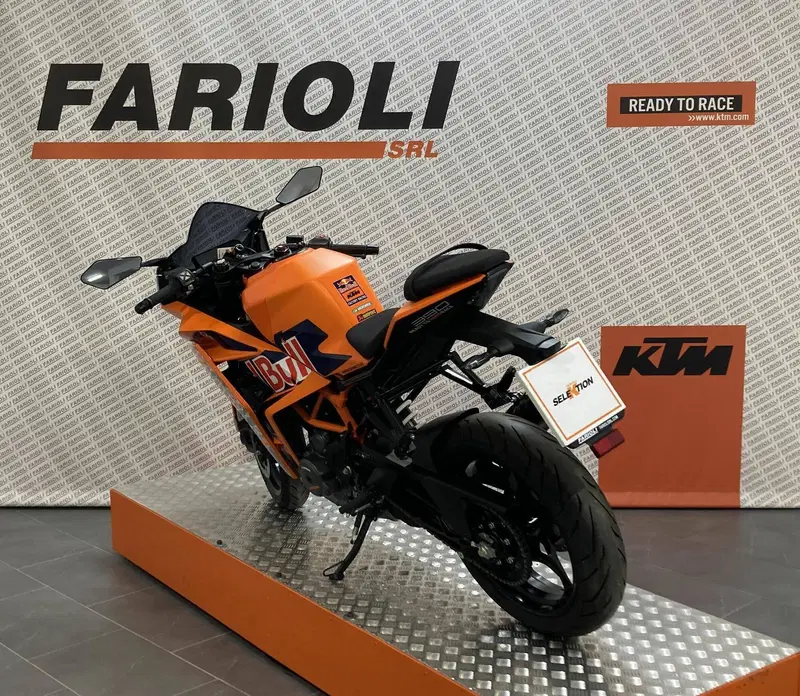 KTM RC 390 (2022 - 26) (4)
