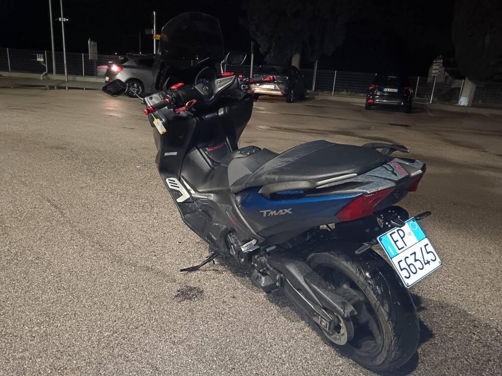 Yamaha T-Max 530 (2017 - 19) (4)