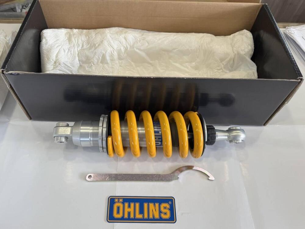 Monoammortizzatore Ohlins Benelli TRK 502/702 e TR Öhlins (4)