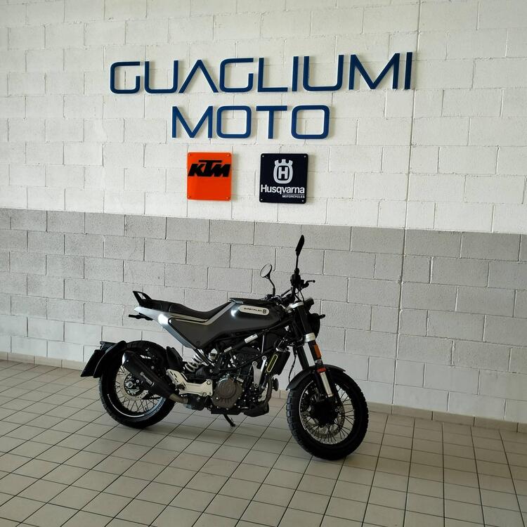 Husqvarna Svartpilen 125 (2021 - 23) (2)