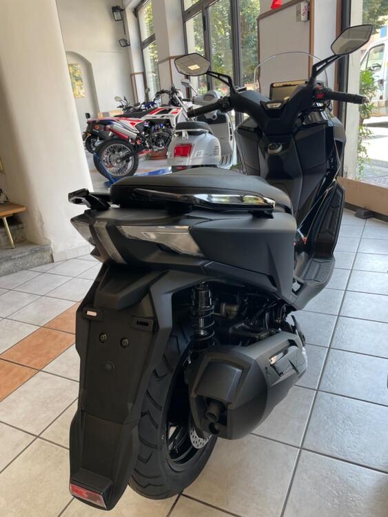 Kymco Downtown 350i GT (2024) (4)