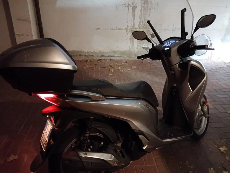 Honda SH 150i (2017 - 19) (3)