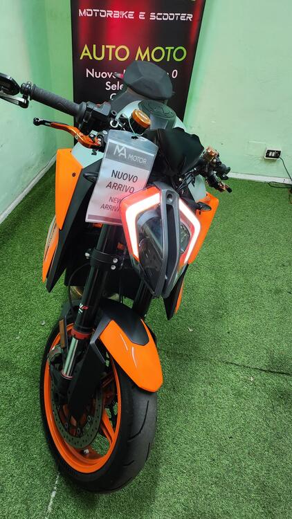 KTM 1290 Super Duke R (2022 - 23) (4)