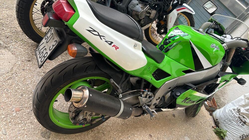 Kawasaki Zxr 400 (4)