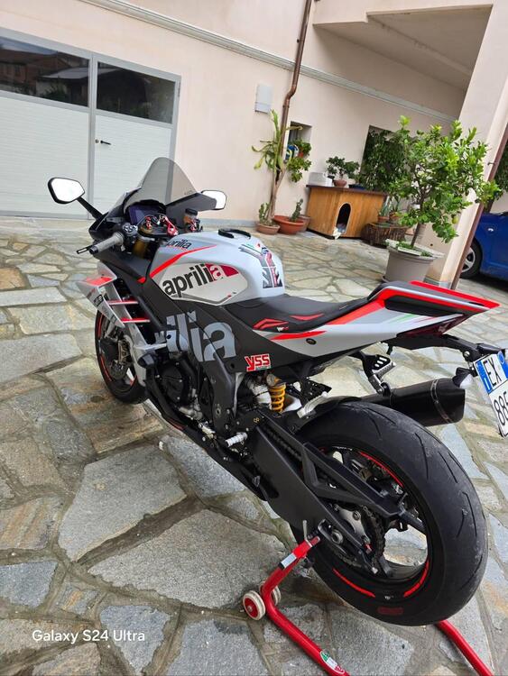 Aprilia RSV4 1100 (2021 - 24) (4)