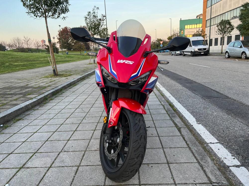 Honda CBR 500 R (2024) (3)