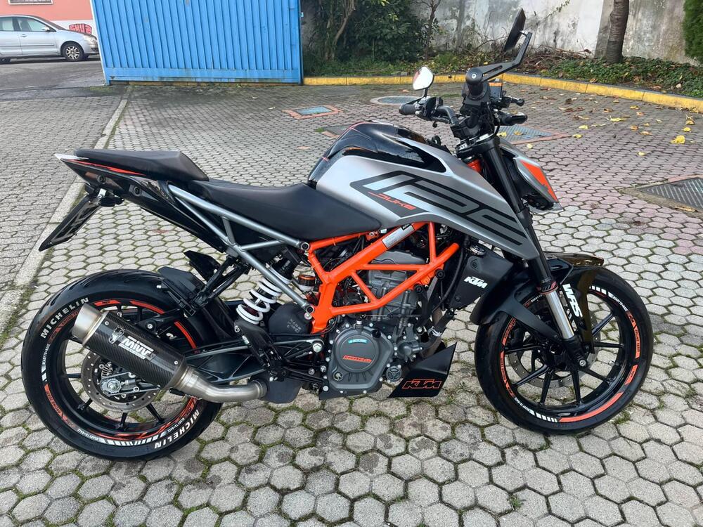 KTM 125 Duke (2021 - 23) (2)