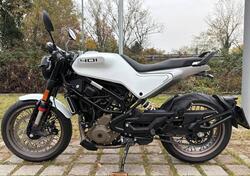 Husqvarna Vitpilen 401 (2021 - 23) usata