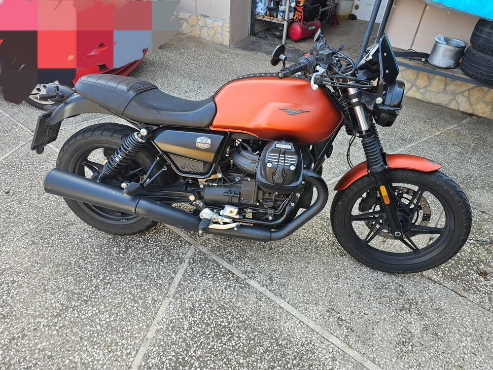 Moto Guzzi V7 850 Stone Special Abs (2021) (2)