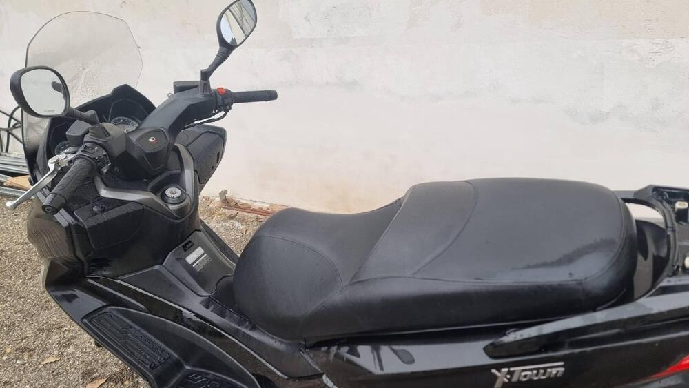 Kymco X-Town 300i (2021 - 24) (2)