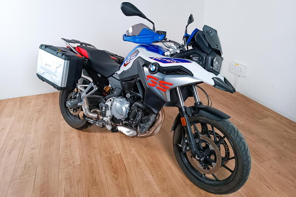 Bmw F 750 GS Edition 40 Years GS (2021) (2)