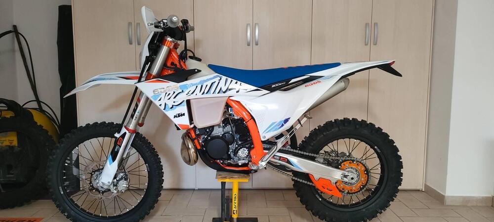 KTM 300 EXC TBI Six Days (2024) (2)