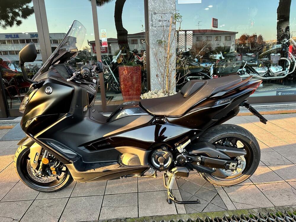 Yamaha T-Max 560 Tech Max (2022 - 24) (2)