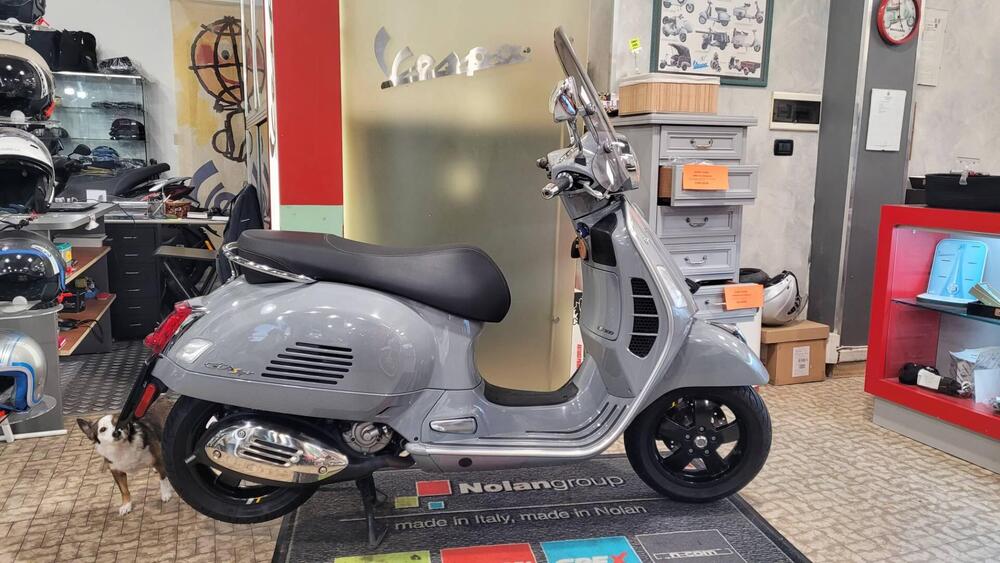 Vespa GTS 300 Supertech Hpe (2021 - 22)