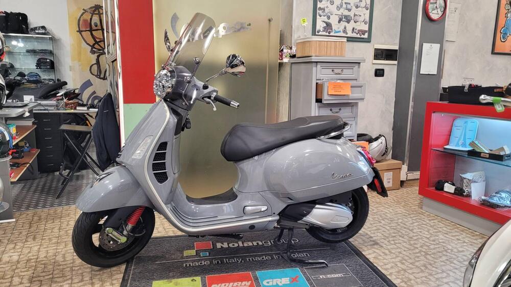 Vespa GTS 300 Supertech Hpe (2021 - 22) (3)