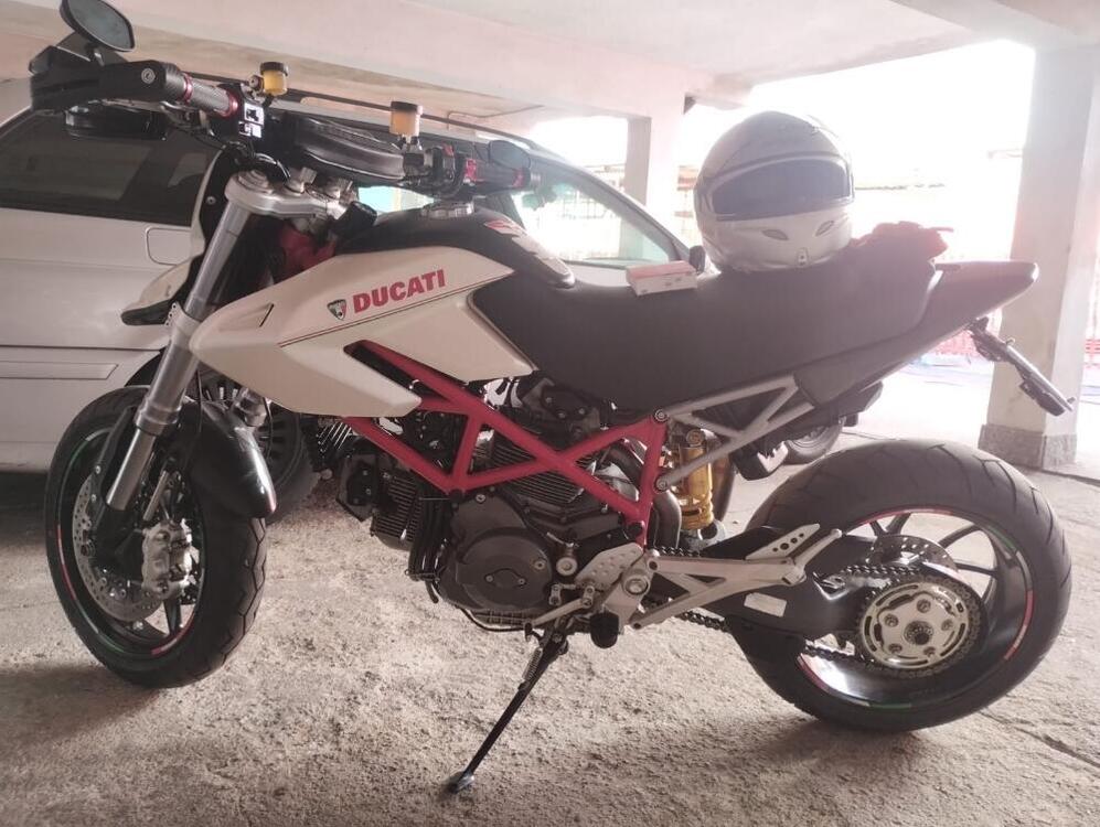 Ducati Hypermotard 1100 (2007 - 09) (5)