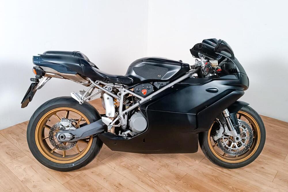 Ducati 749 Dark (2003 - 07)