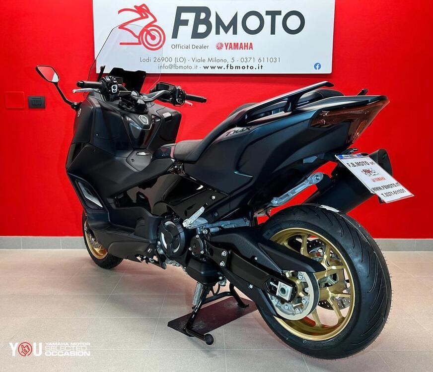 Yamaha T-Max 560 Tech Max (2022 - 24) (3)