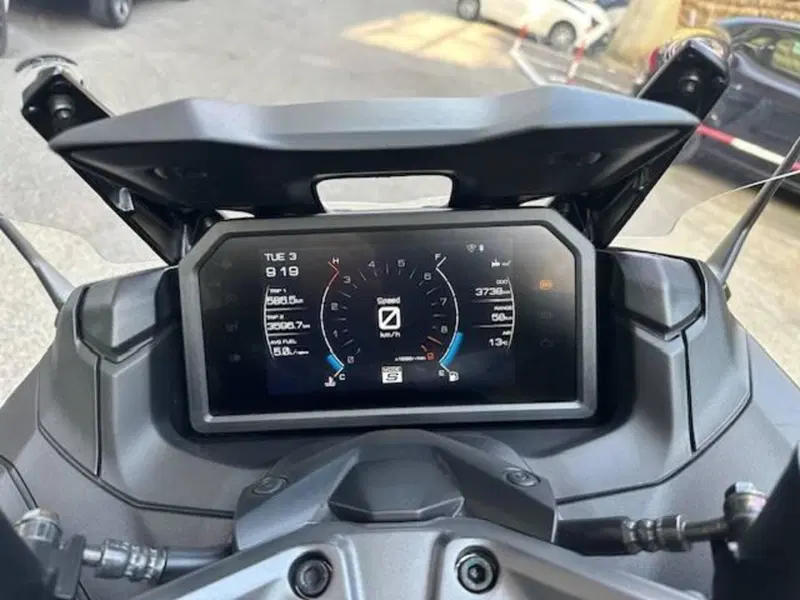 Yamaha T-Max 560 Tech Max (2022 - 24) (9)