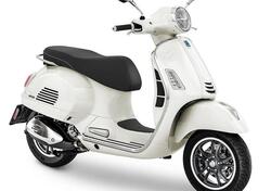 Vespa GTS 300 Super (2023 - 24) nuova