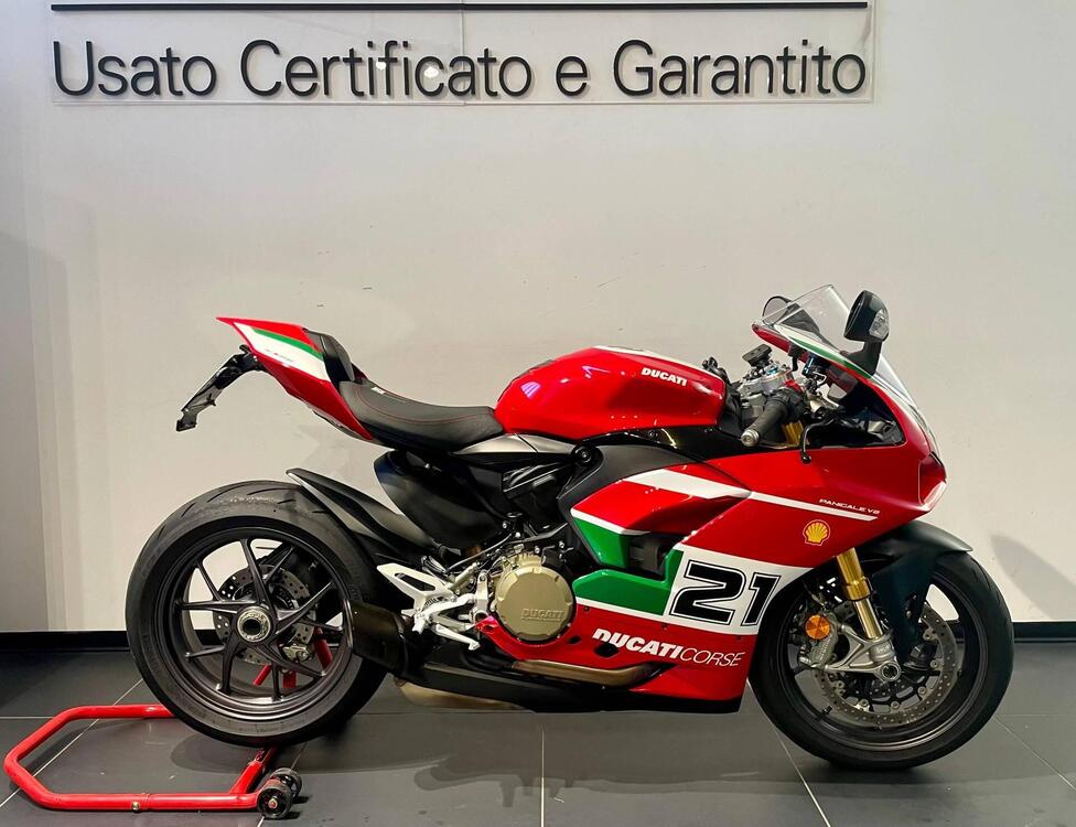 Ducati Panigale V2 Bayliss 1st Championship 20th Anniversary (2021 - 24) (2)