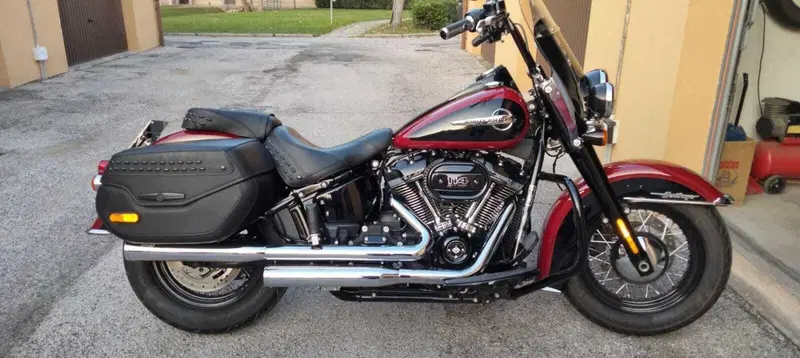 Harley-Davidson 114 Heritage Classic (2018 - 20) - FLHCS (3)