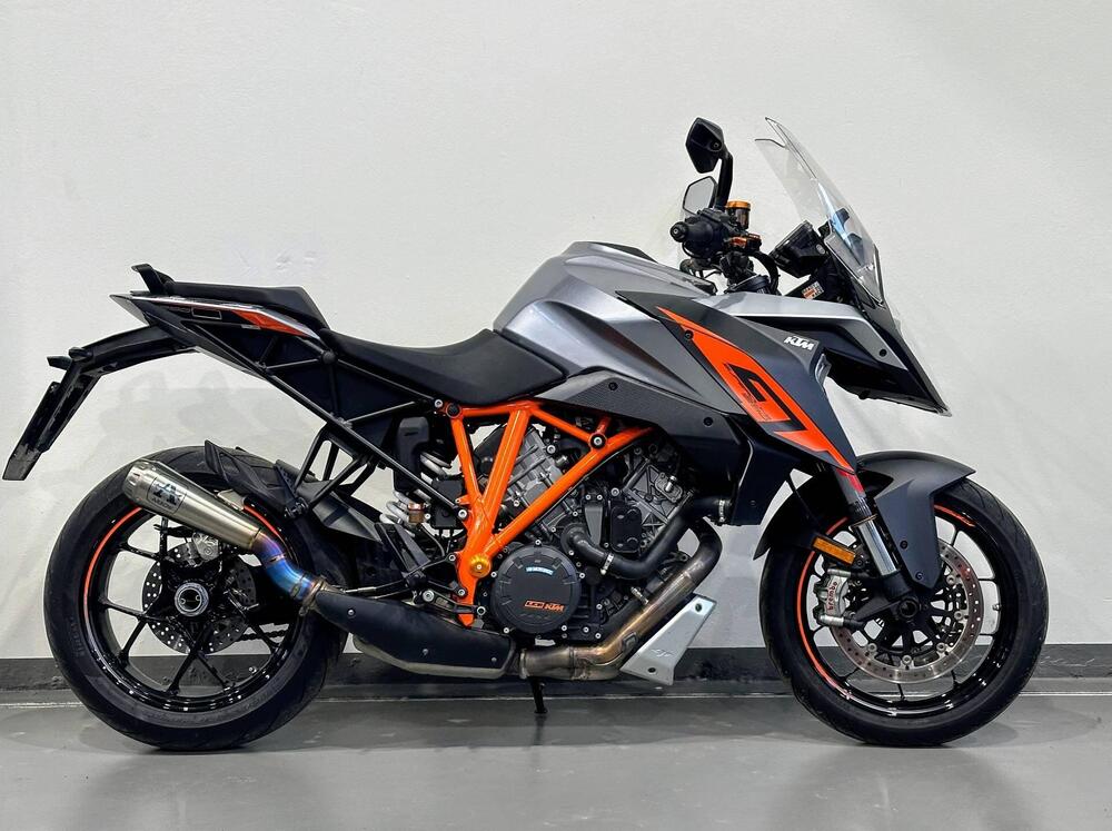 KTM 1290 Super Duke GT ABS (2016 - 18) (4)