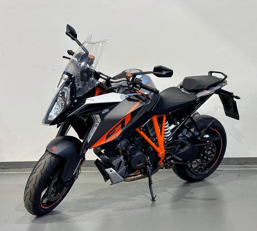 KTM 1290 Super Duke GT ABS (2016 - 18) (2)