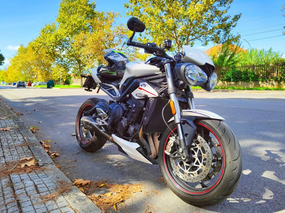 Triumph Street Triple RS (2017 - 19) (2)