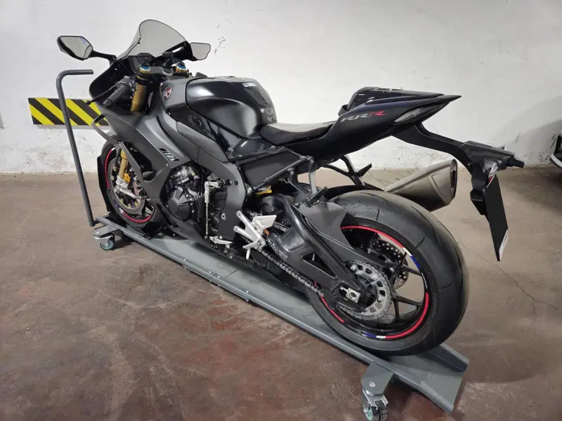 Honda CBR 1000 RR-R Fireblade SP Carbon Edition (2024 - 26) (4)