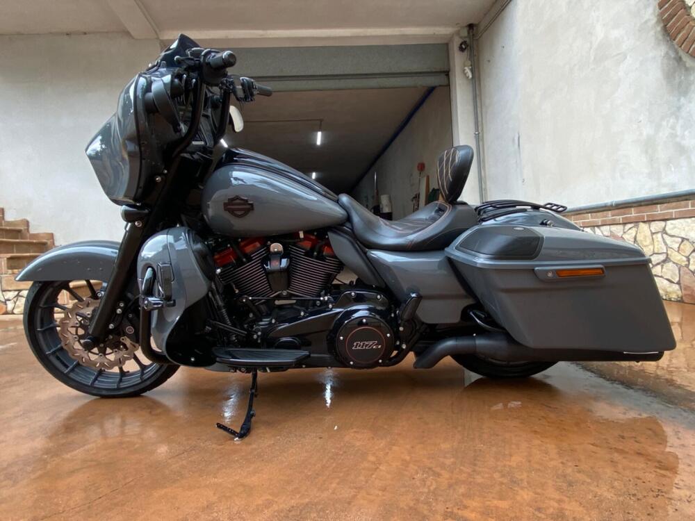 Harley-Davidson 117 Street Glide (2018 - 20) - FLHXSE (3)