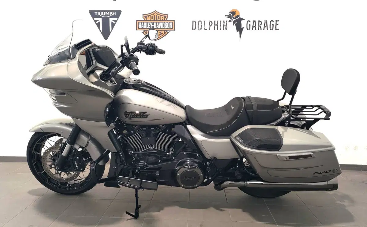 Harley-Davidson CVO Road Glide (2024) (6)
