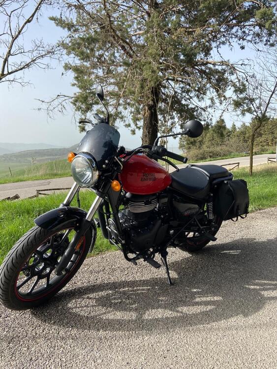 Royal Enfield Meteor 350 Fireball (2021 - 24) (5)