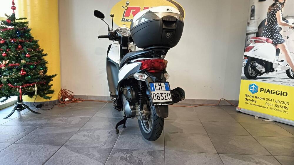 Kymco People 125i One (2016 - 20) (4)