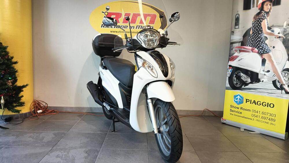 Kymco People 125i One (2016 - 20) (2)