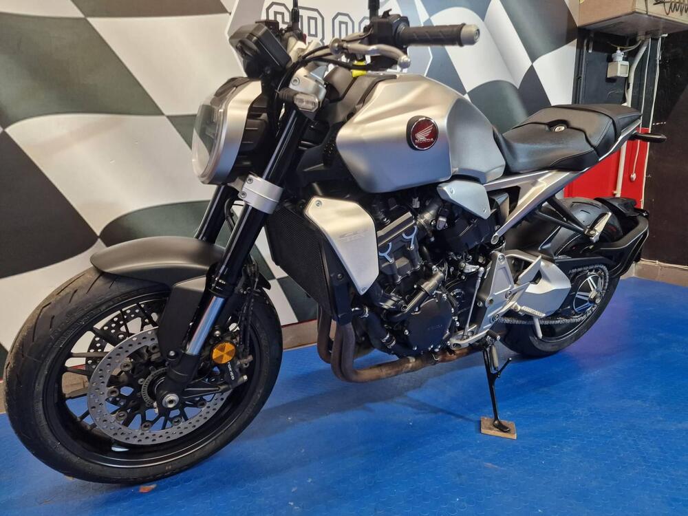 Honda CB 1000 R (2021 - 24) (3)