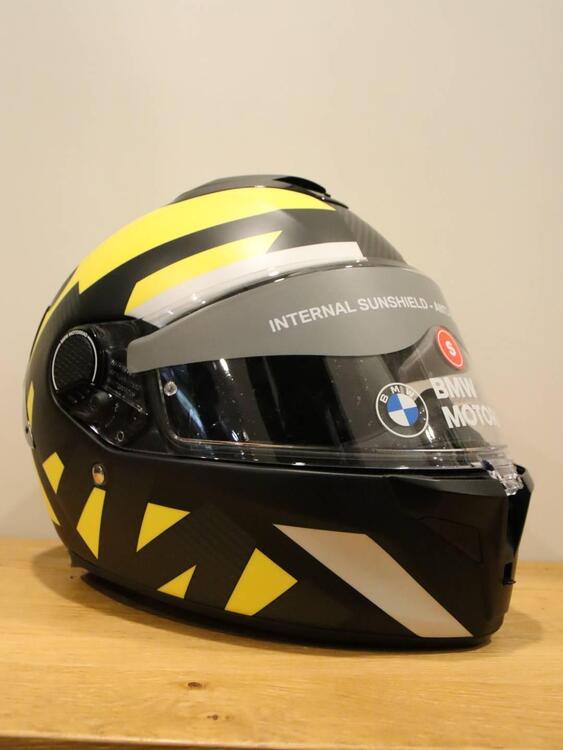 CASCO XOMO CARBON THUNDER BMW