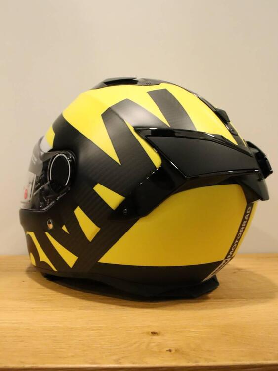 CASCO XOMO CARBON THUNDER BMW (3)